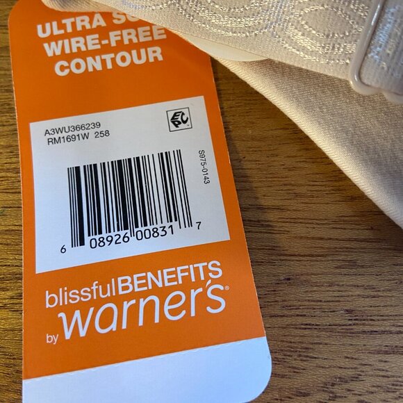 **Warner's** Women's Blissful Benefits Back-Smoothing Comfort Wireless T-Shirt - Picture 7 of 11